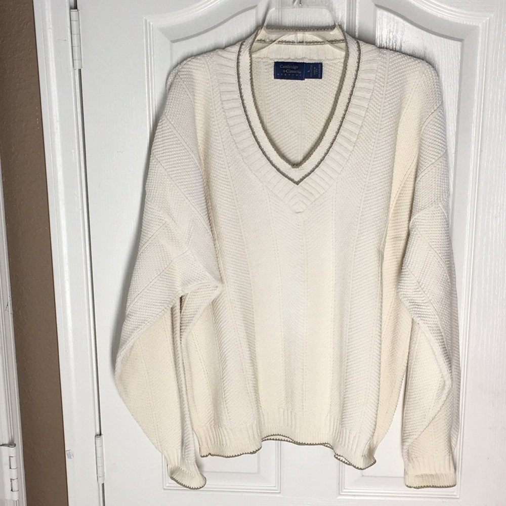 FINAL MARKDOWN Men’s Cambridge Classics Knitted Sweater (L)